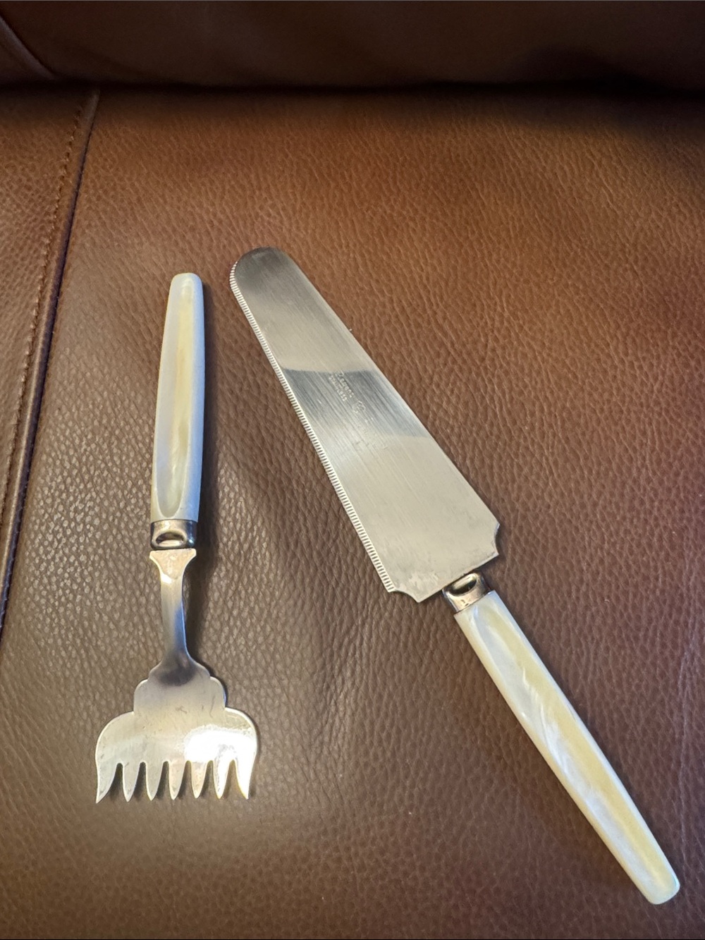 VTG England Regent Sheffield stainless steel cake server/fish fork set